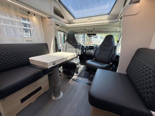 Adria Coral 650 DL - AUTOMAAT Foto: 6