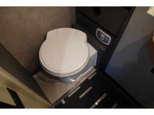 NIESMANN BISCHOFF iSmove 7.3 F 180Pk Automatic | Roof air conditioning | Lithium battery. Seat heating photo: 11