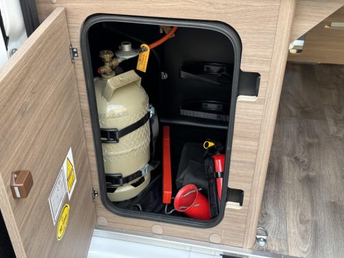 Carado CVE 640 8T Automatic-Longitudinal beds photo: 18