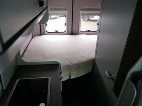 Weinsberg CaraTour, 5.40 Meter Buscamper, Pop-top roof, 4-Person!!! photo: 16