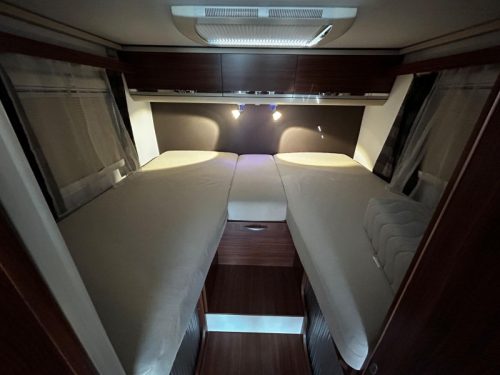 Adria Coral XL Plus 670 SL Oven, Omvormer 2500 Watt  foto: 18