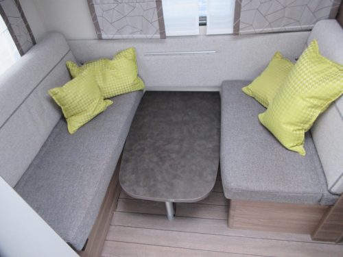 Knaus Sport Silver Selection 400 QD WITH MOVER AND AWNING photo: 9