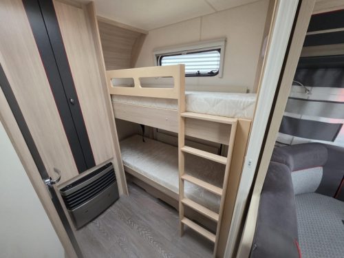 Hobby De Luxe Edition 545 KMF Nouveau auvent, Mover photo: 10