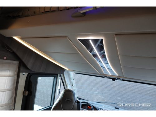 McLouis Nevis 150Hp | French bed | Roof air conditioning | Air suspension | Solar panel photo: 14