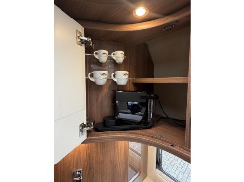 Carthago Chic E-Line I 61 XL-LE Oberschr&auml;nke 2X Klimaanlage Lithium Solarmodule Foto: 21