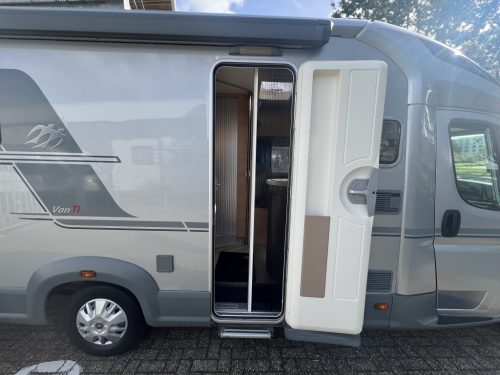 Knaus Van TI 600  EINZELBETTEN KLIMAANLAGE + DACHKLIMAANLAGE SONNENKOLLEKTOR Foto: 4