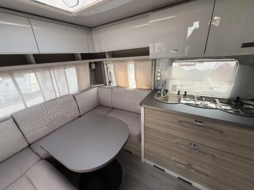 B&uuml;rstner Averso 490 TS FRANZ&Ouml;SISCHES BETT RUNDSITZGRUPPE MARKISE Foto: 5