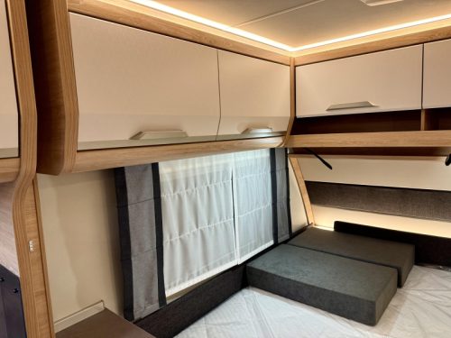 Knaus Sudwind Black Selection 450 FU model 2027 photo: 7
