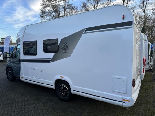 Knaus L!ve Wave 650 MF AUTOMATIC + POP-TOP ROOF photo: 3