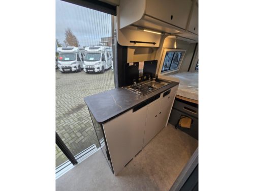 Etrusco CV 600 DB Plus Buscamper 6mtr photo: 6