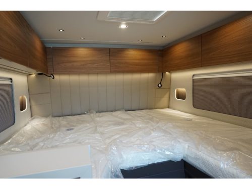 B&uuml;rstner Signature SFT 7.0 180 PK - 4500 kg Automaat  foto: 16