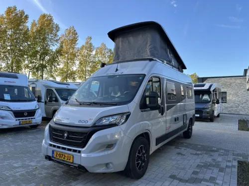 Sunlight Cliff 600 RT met hefdak!  foto: 1