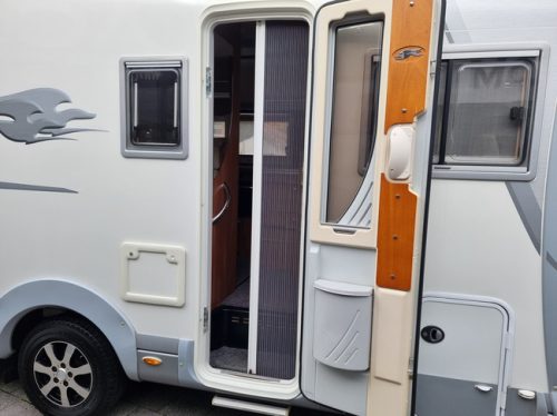 Laika Caravans s.p.a. KREOS 4009 | Distributie nieuw | Zonnepaneel | Zeer nette staat! foto: 7