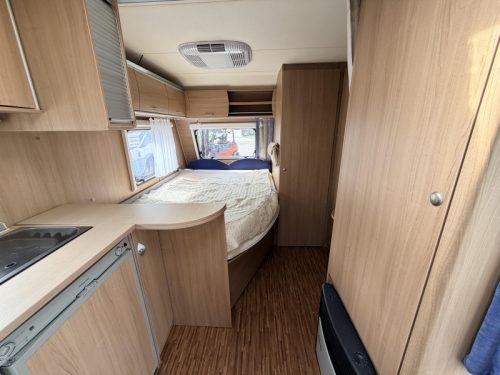 B&uuml;rstner Averso Fifty 460 TS Airco! Sch&ouml;nes Vorzelt franz&ouml;sisches Bett Foto: 5