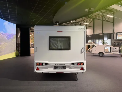 Weinsberg CaraOne Edition HOT 450 FU Franz&ouml;sisches Bett / Rundsitzgruppe  Foto: 3