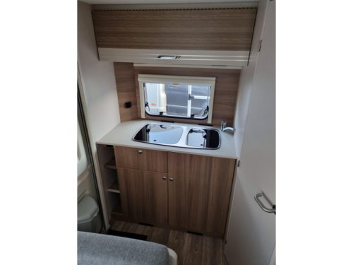 Dethleffs C'Joy 420 QSH - Thule Cassette Awning - photo: 13