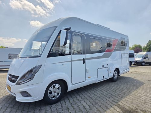 B&uuml;rstner Elegance 695 G Queensbed FULLY LOADED 2017 photo: 2