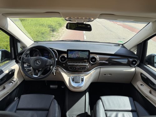 Mercedes-Benz V300 Marco Polo 4-Matic 2022 55,000KM AUT photo: 9