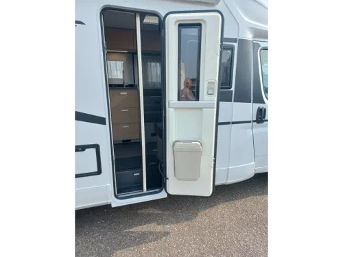 Adria Compact Select DL 2027 automatic photo: 4