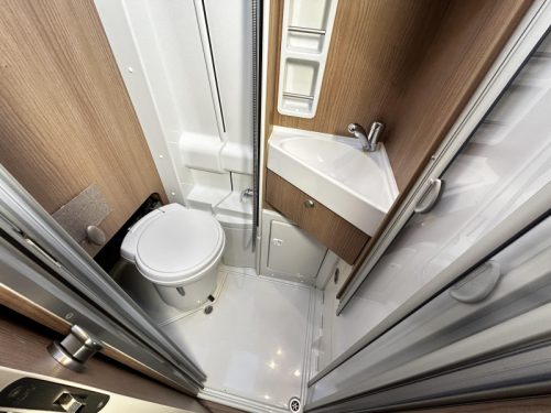 Malibu Van 600 Automaat/2021/Euro-6/6.0M  foto: 11