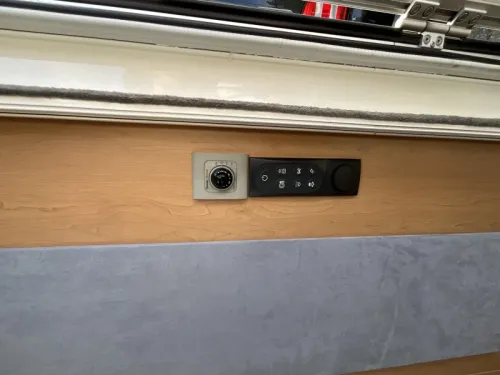 Knaus Sudwind 450 FU UNICO VERONA-Rangierhilfe Foto: 10