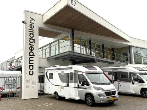 Pilote Sensation 700 P QUEENSBED 6.99M XXL GARAGE CONSTRUCT photo: 0