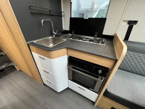 Adria Coral 670 DL LEVEL/AIRCO 2X/LPG INST. foto: 5