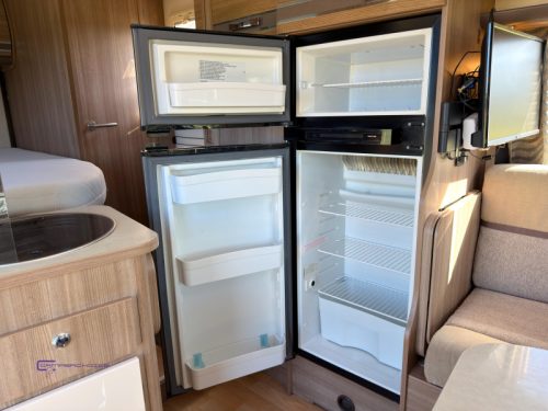 Rapido S6 640 F Queensbett nur 6,50m Foto: 8