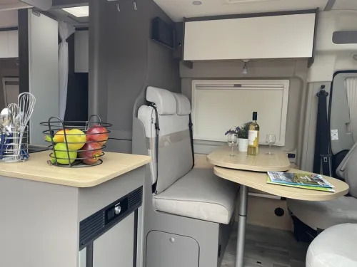 LMC Innovan 600 4 Pers Hubdach Foto: 12