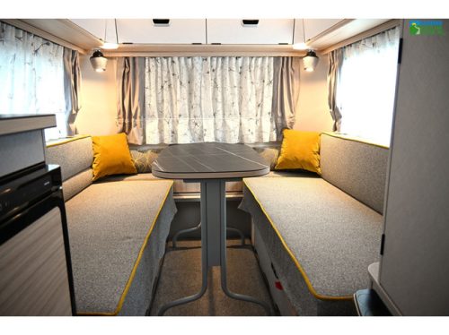Eriba Touring Triton 420 Foto: 4