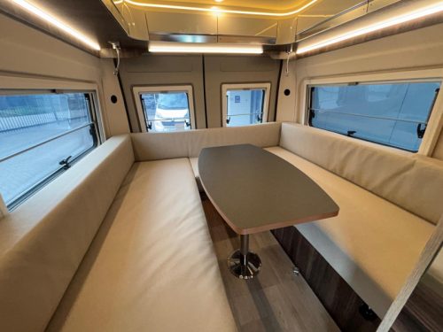 Laika Ecovip 645 unique van conversion packed with options photo: 10