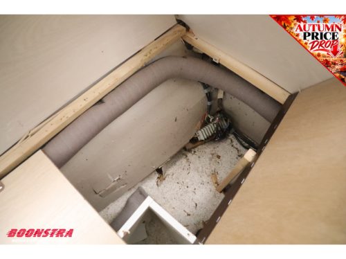 Dethleffs RB 5A Transverse bed Central kitchen photo: 18