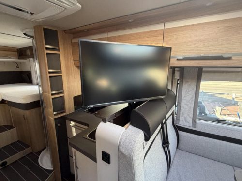 Knaus 700 MEG Sky Ti 8T-Automaat Single Beds 2X Air Conditioning Towing Hitch photo: 15