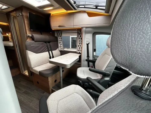 Knaus Vansation 650 MEG Luchtvering, Audio nav foto: 8