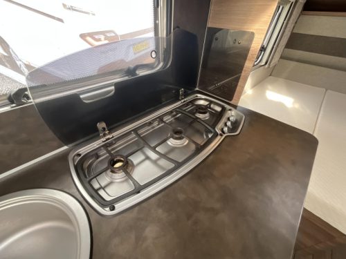 Knaus Sport Silver Selection 450 FU AWNING-AWNING-NEAT photo: 6