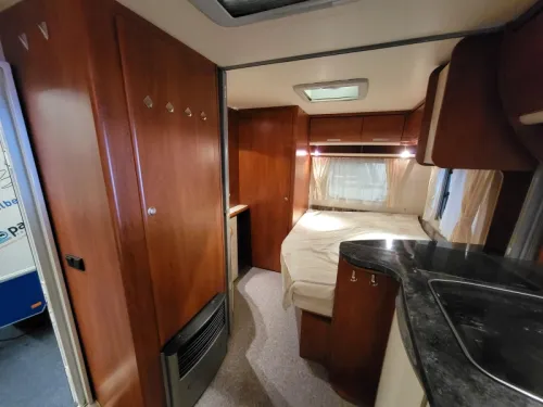 Chateau Calista 450 FHU mover, auvent photo : 4
