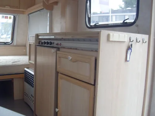Caravelair Bamba de Luxe 420 TN photo: 4