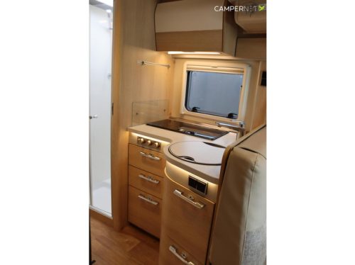Hymer BMC-T 680 177hp Automatic | Single beds | Drop-down bed | Separate shower | Solar panel | Veloslide | Bearlock | SLC Chassis | Awning photo: 13
