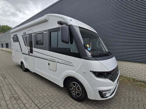 Adria SONIC SUPREME 700DL 161 HP AUTOMATIC ONLY 11,366 KM MANY OPTIONS SOLAR AIR CONDITIONING 16 INCH RIMS SINGLE BEDS POP-TOP ROOF photo: 7