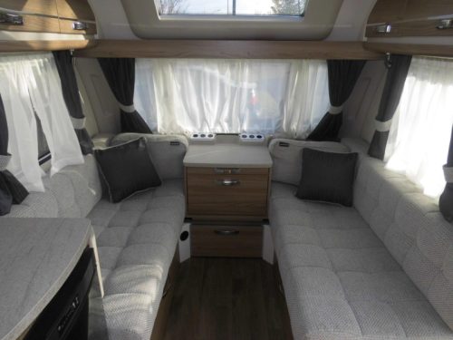 Sprite Cruzer 495 SR Like new! Thule awning photo: 2
