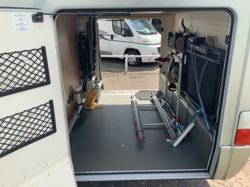 Hymer B 514 SL Star-Edition, AUTOMATIC, Integral, Engine air conditioning, Air suspension, Alko-Max-chassis, Transverse bed & pull-down bed Marum Camper centrum on the road photo: 34