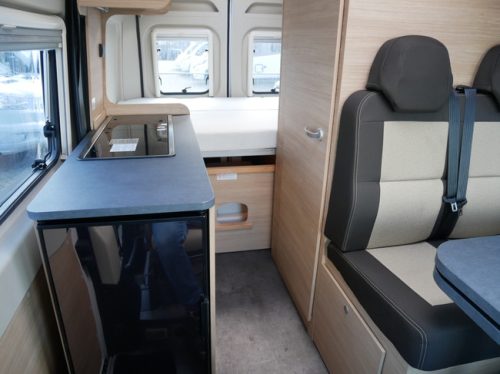 RoadCar (P&ouml;ssl Group) R540, 9-Speed Automatic, 540 Van conversion, Pop-top roof photo: 10