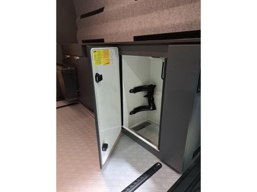 Adria Supertwin 700 SGX 4x4 Mercedes  photo: 17
