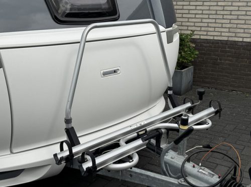 Hobby De Luxe 495 UL with single beds **Mover/Bike rack/Awning/Outdoor gas/2nd service hatch/1st owner/Very neat caravan** photo: 9