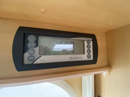 Dethleffs Advantage 6611 T single beds FULL Air conditioning photo: 13