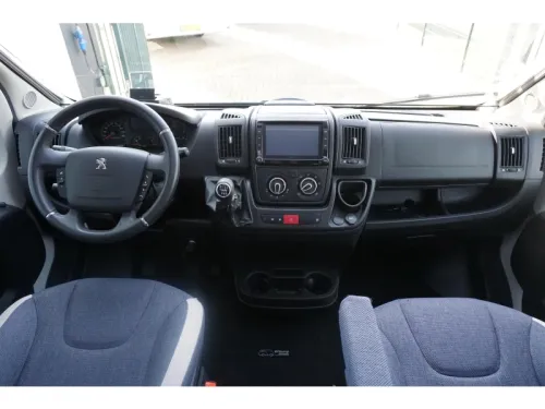 Knaus Platinum Selection 650 MEG 165hp photo: 8