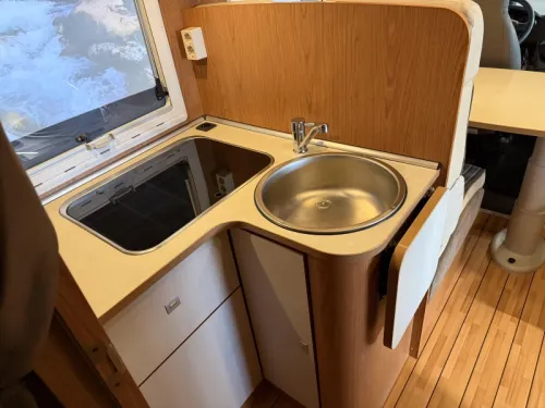 Rimor Europeo 69 PLUS Queensbett / Nivelliersystem Foto: 5
