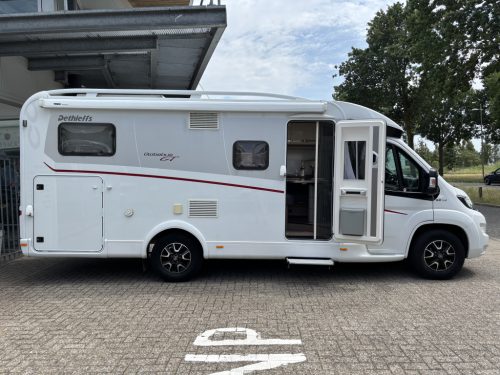 Dethleffs GLOBEBUS T006 LITS JUMEAUX GARAGE XXL CAM&Eacute;RA photo: 3