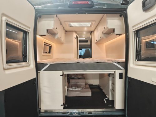 tourne mobil 6.4 Select 2.2 BlueHDI 180PK Automaat - ALL SEASON photo: 5