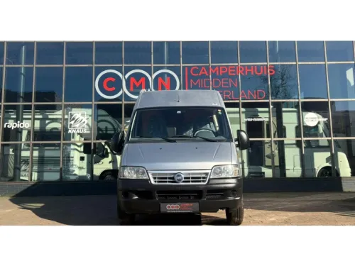 Adria Twin 560 560,Fixed bed,Air conditioning photo: 2